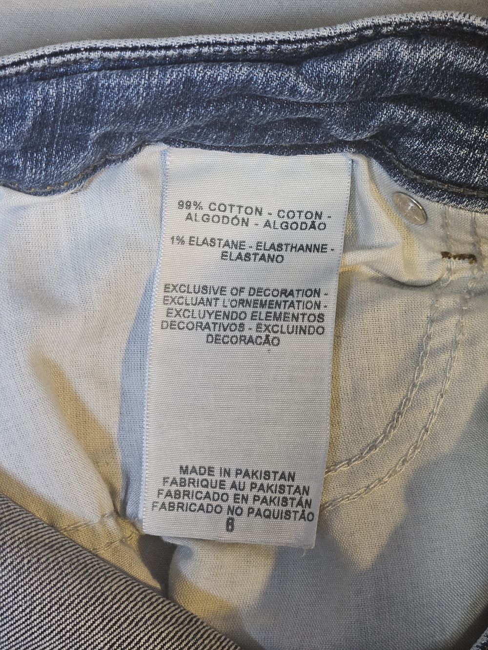Denizen from Levi's Faded Light Blue Denim Shorts - Picture 4 of 6